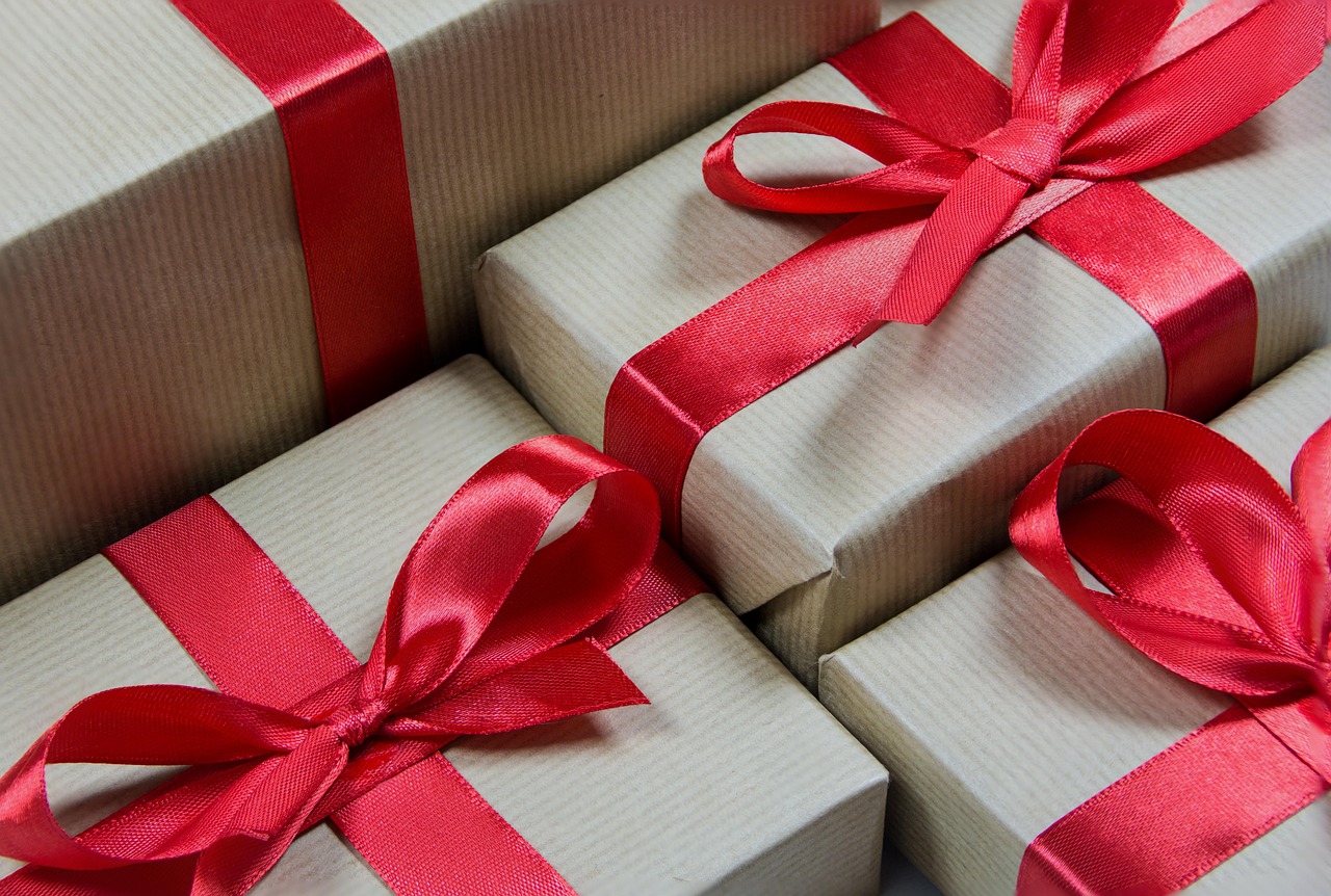 presents, happy birthday, gifts, traditional, ribbon, packaging, surprise, package, christmas, anniversary