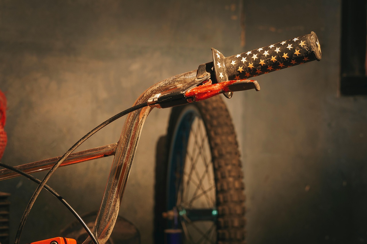 old bicycle, vintage bicycle, old bike, vintage bike, bicycle, bicycle handlebars, handlebars